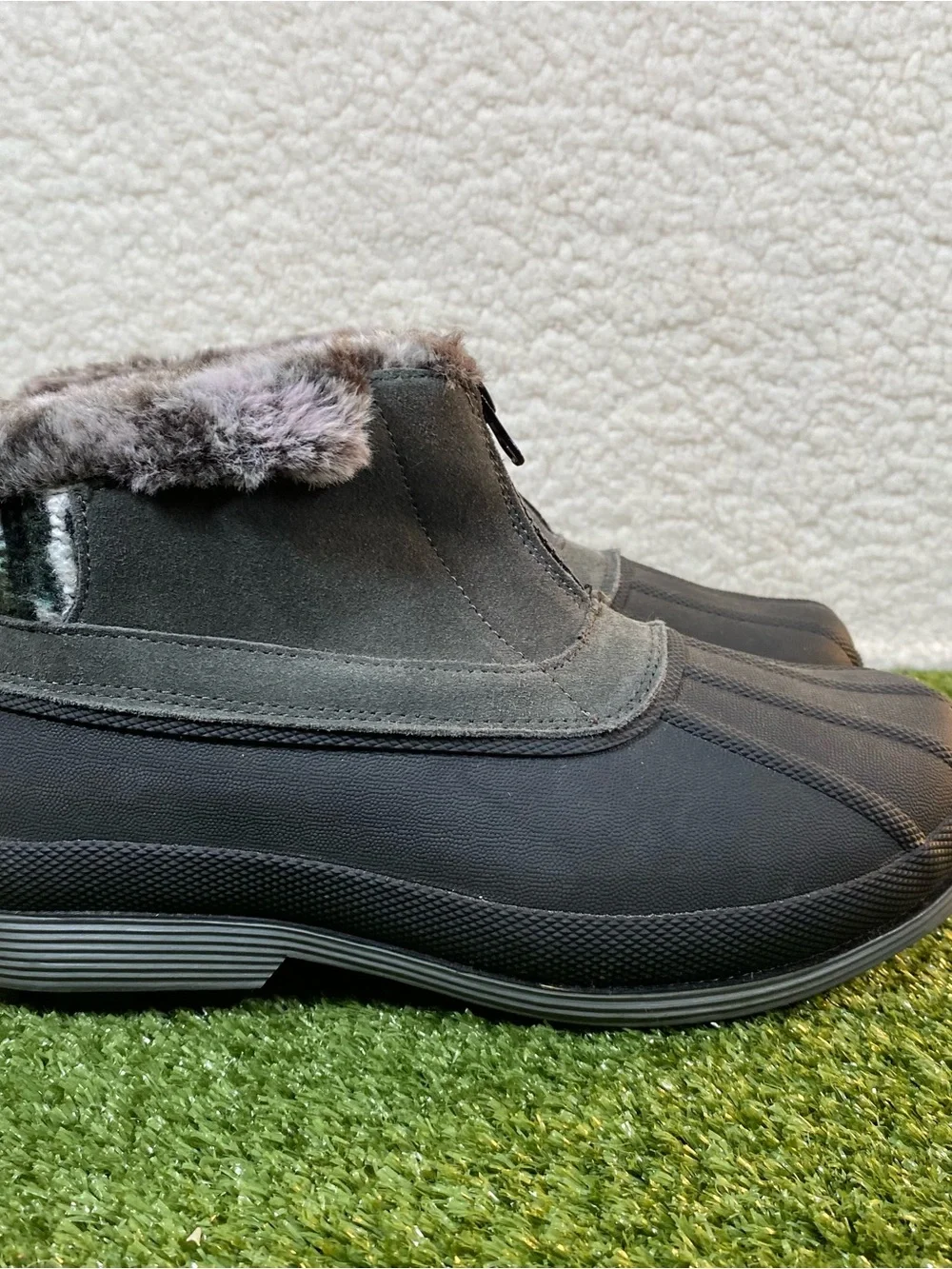 Propet Lumi Winter Duck Boots Women 8.5 Snow Gray Black Ankle Zip Waterproof Fur